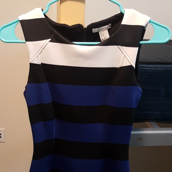 NWOT H&M Long Fitted Dress - Picture 3 of 5